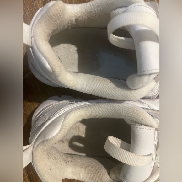 Fila Disruptor II Premium Fashion Sneaker - Picture 3 of 7